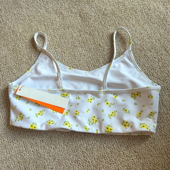 AQUA Athletics Ditsy Floral Everyday Workout Set - Picture 5 of 6